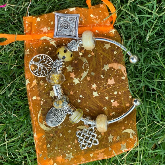 ORANGE GOLD is gorgeous - Picture 2 of 7